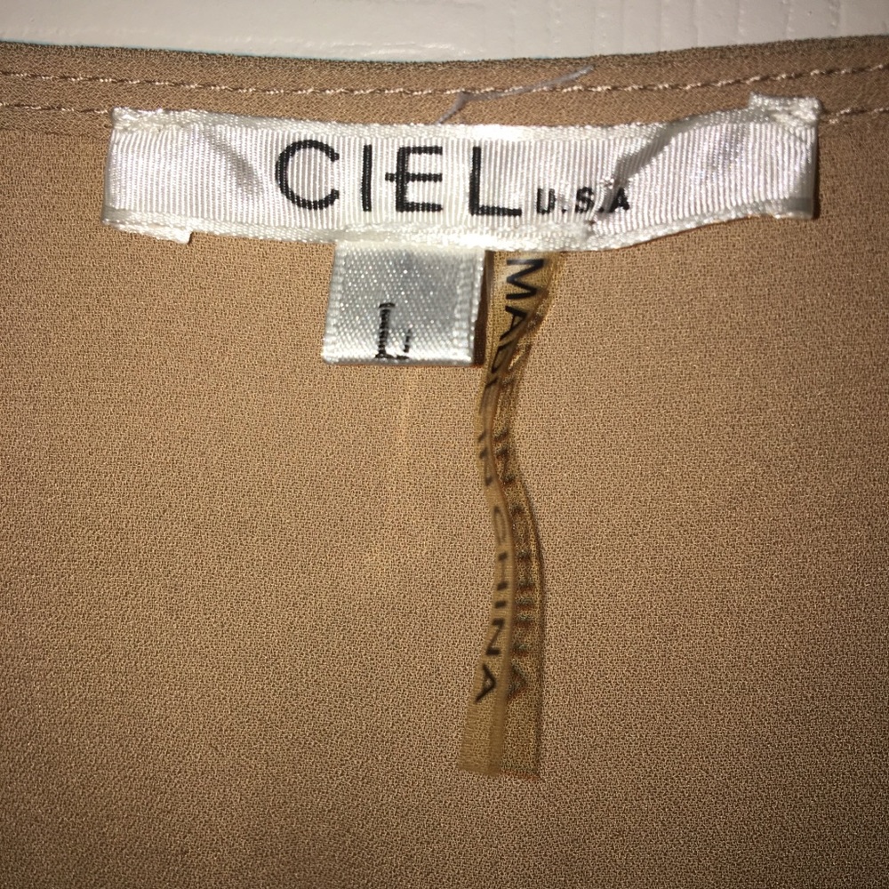 [Ciel] L/S Low Cut Front Tie Romper - Picture 4 of 5